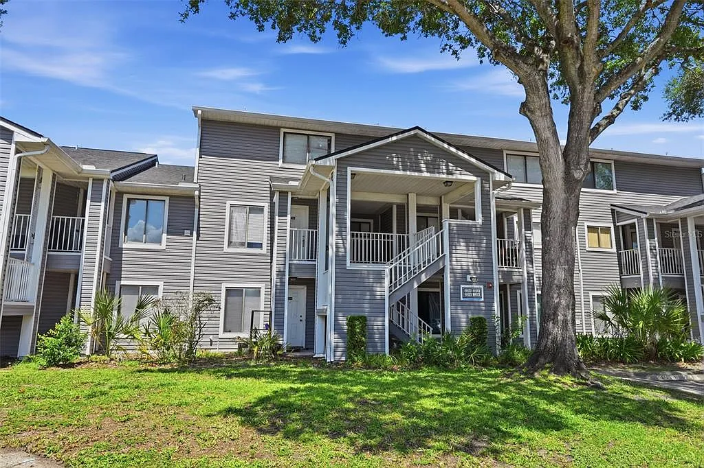 2 bed, 2.5 bath, 1228 sqft, $1,700 — Photo 2