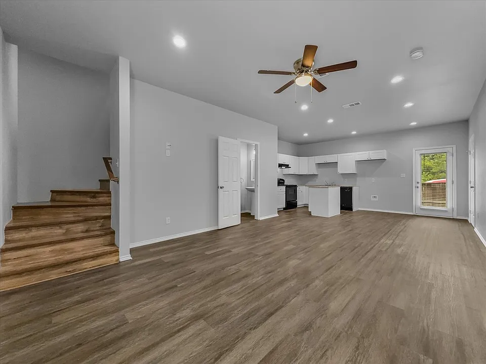 5 Bowling Ln