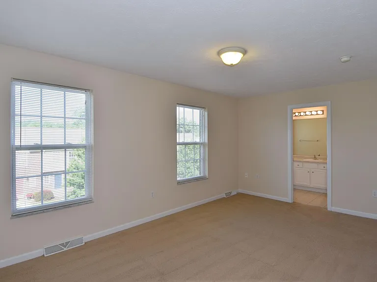 127 Laurel Crest Dr — Photo 11