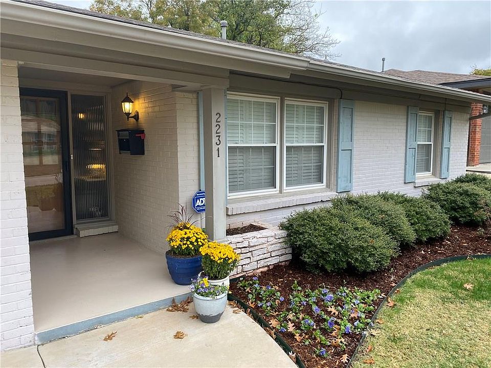 2nd image of 2231 Dublin Rd