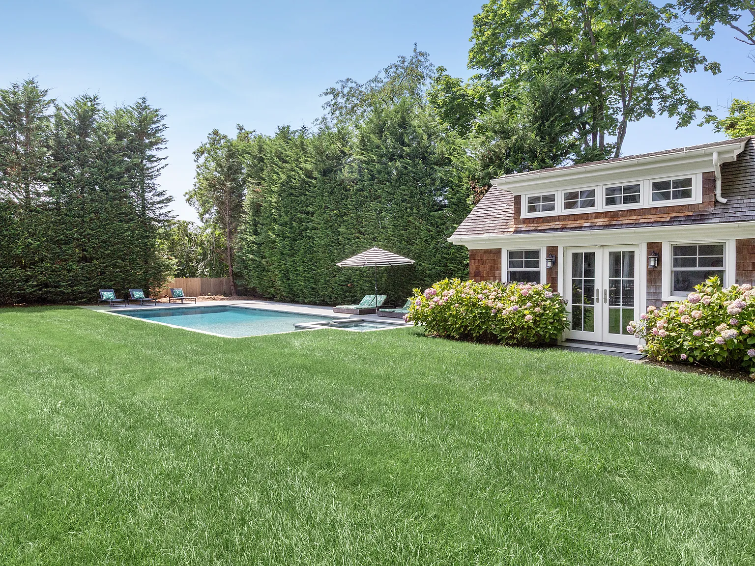 The Quintessential Southampton Village Summer — Photo 3