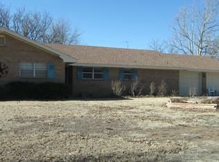 1405 Borger St, Plainview, TX 79072