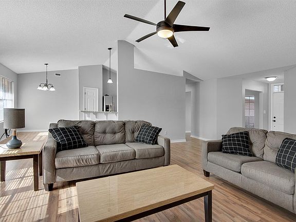 3rd image of 5033 Cassia Dr