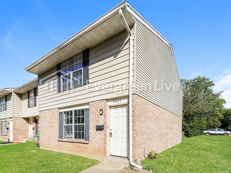 8027 Mount Hood Dr — Photo 6