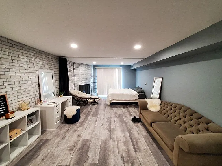 2828 N Burling St #308 — Photo 14