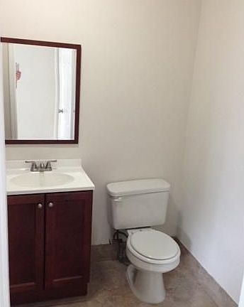 5th image of 458 NW 1st Ave