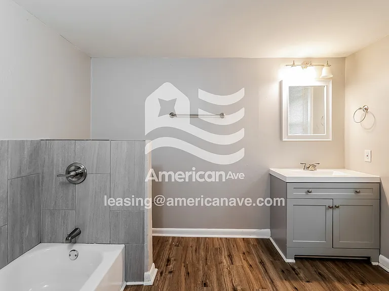 824351_010_main_bathroom_14314091.jpg
