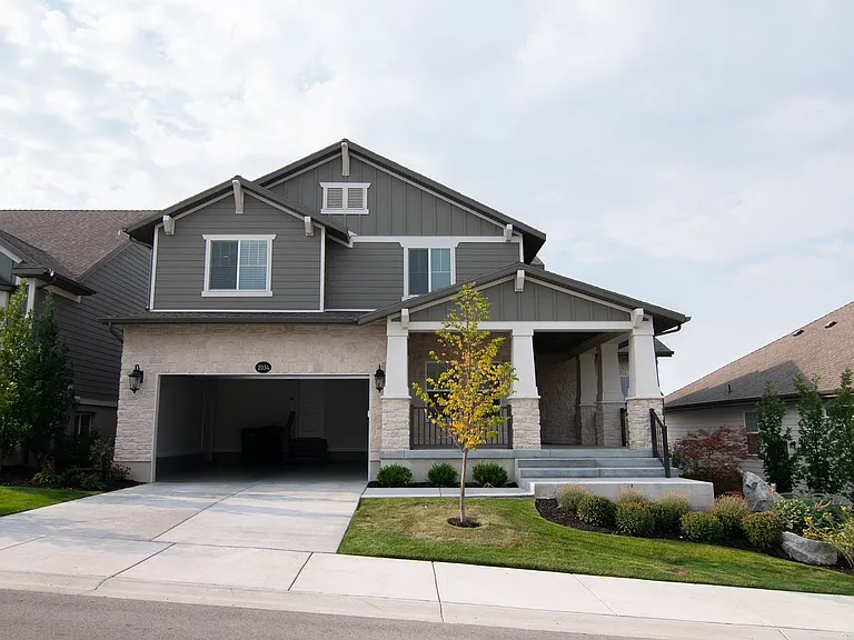 2034 E Pepper View Cir — Photo 2