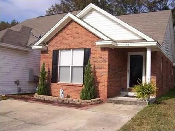 176 James Dr, Millbrook, AL 36054