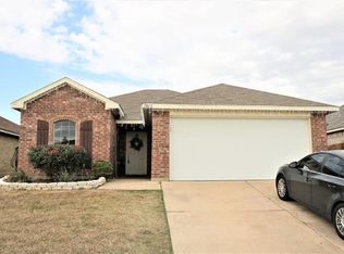 2812 Carolina Dr, Fort Worth, TX 76123