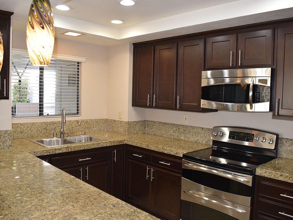 1st image of 534 Via De La Valle Unit B