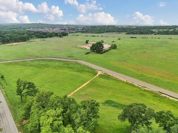 1565 Park St, Azle, TX 76020