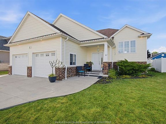 2nd image of 6 Joaney Ln