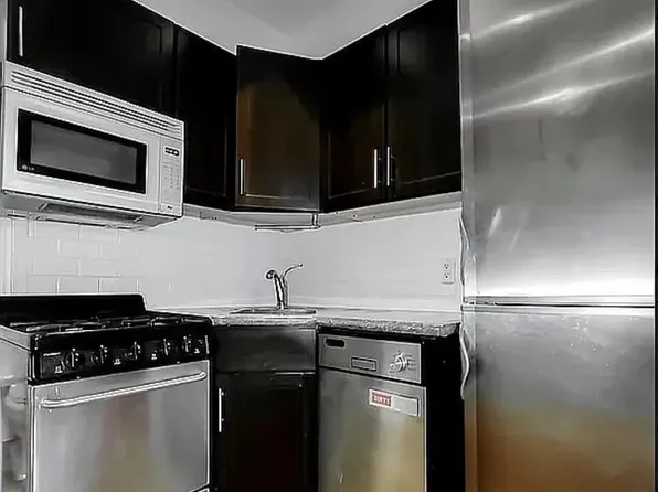 300 East 73rd Street image 4 of 4