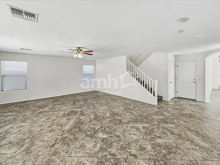 3910 E Hematite Ln — Photo 5