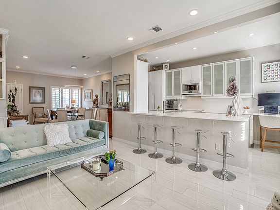 3rd image of 10764 Villager Rd #C