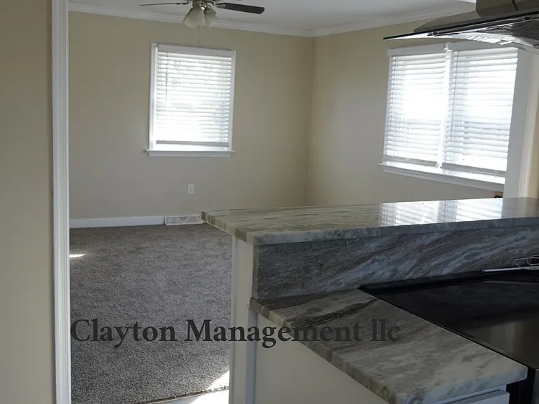 2120 S Waterside Dr — Photo 8