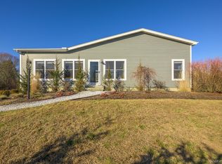 16 Lucas Lane, Hudson, NY 12534