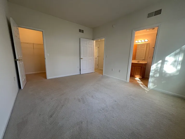 942 Oakwood Ave — Photo 17