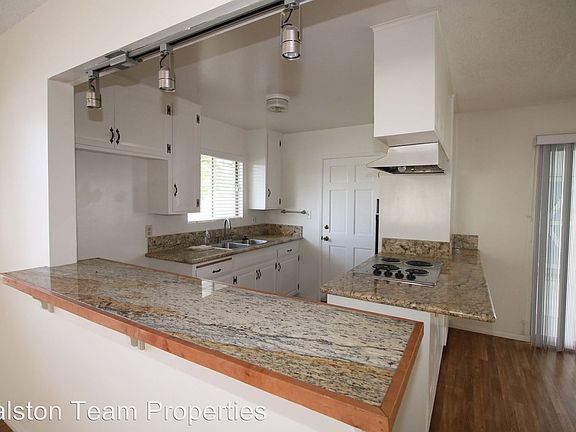 3rd image of 2401 E 4th St