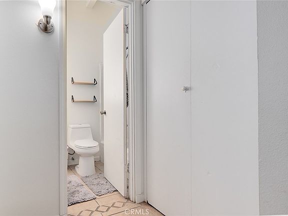 4th image of 920 Raintree Pl