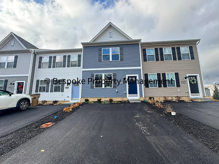 761 Mulligan Ct — Photo 1