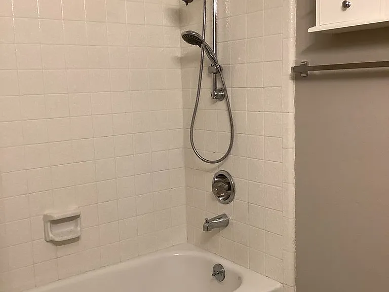 327 N Main St #2 — Photo 8