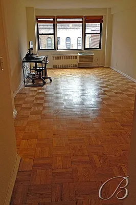 Rented by Bellmarc Realty | media 4