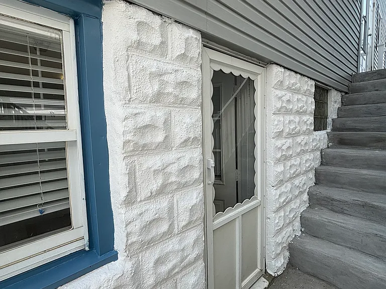 19 Minnesota Ave #1 — Photo 3