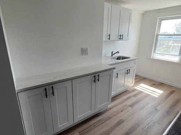 (undisclosed Address), Irvington, NJ 07111