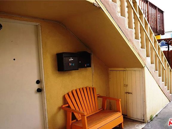 2nd image of 104 Sunridge St