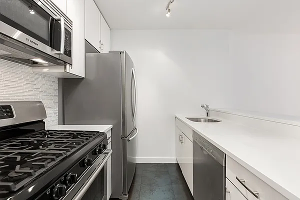 Rented by Douglas Elliman | media 4