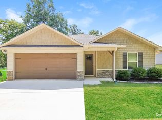 125 Earl Owens Dr, Odenville, AL 35120