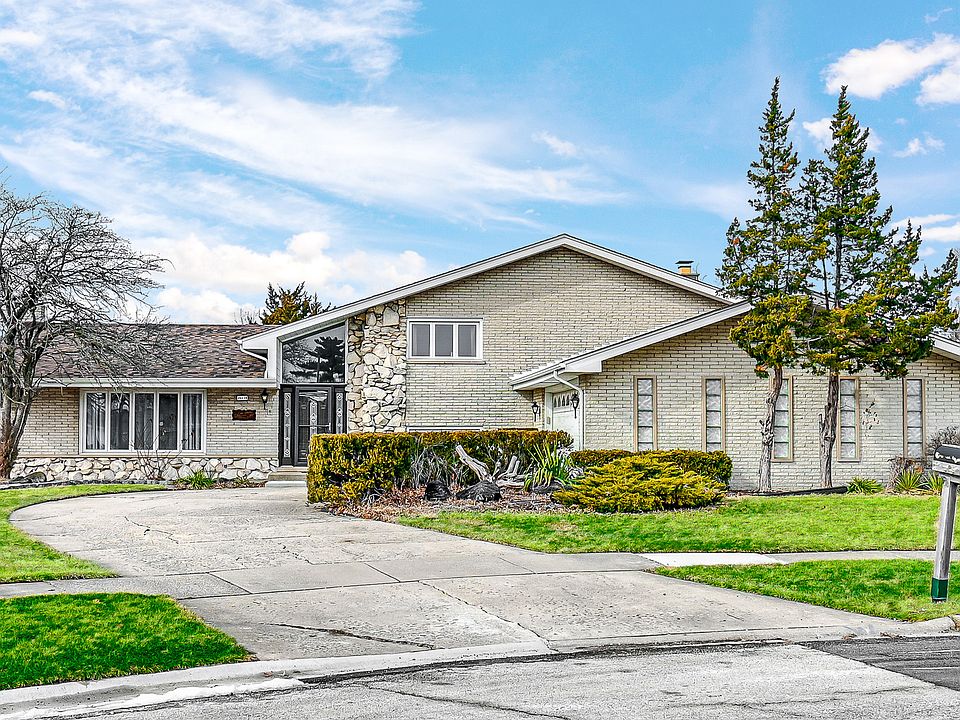 1st image of 15114 Lilac Ct