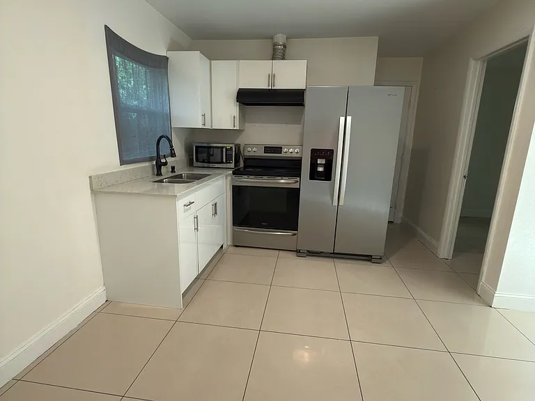 5213 Bach Ave — Photo 2