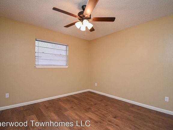 3rd image of 603 Sherwood Dr APT B