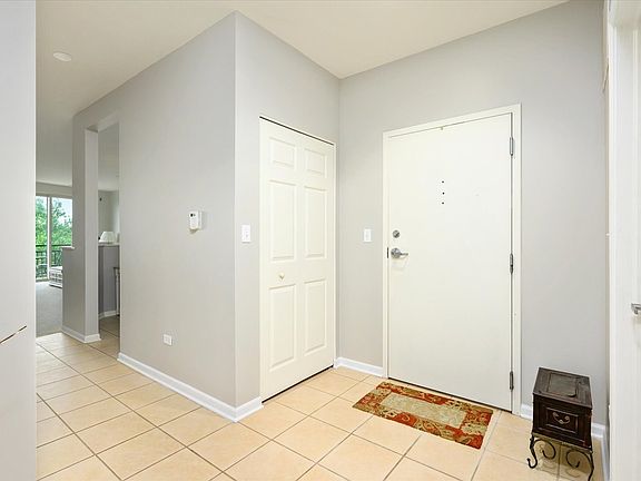 4th image of 1700 Riverwoods Dr APT 521