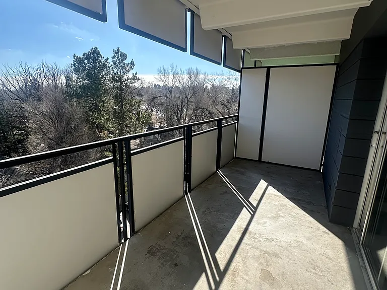 Luxe Tower apartments — Photo 30