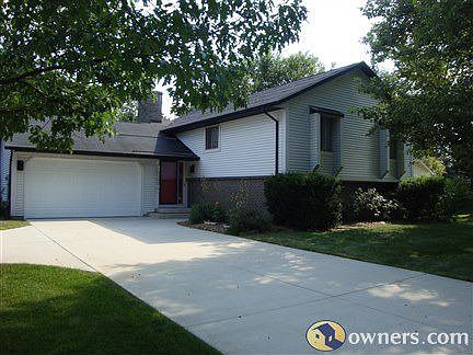 1st image of 4636 E Forest Dr SE