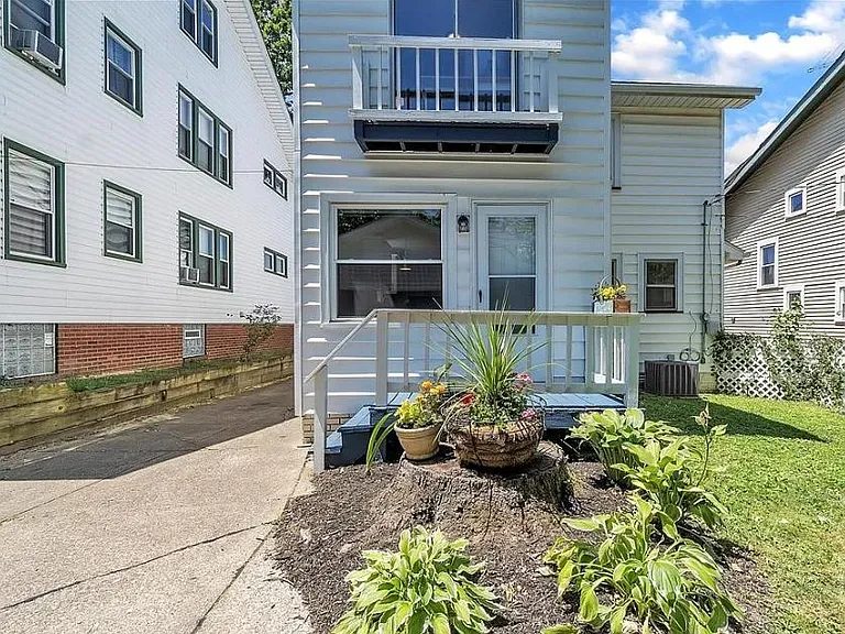 1647 Bunts Rd — Photo 24