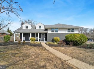 201 Devon Rd, Cinnaminson, NJ 08077