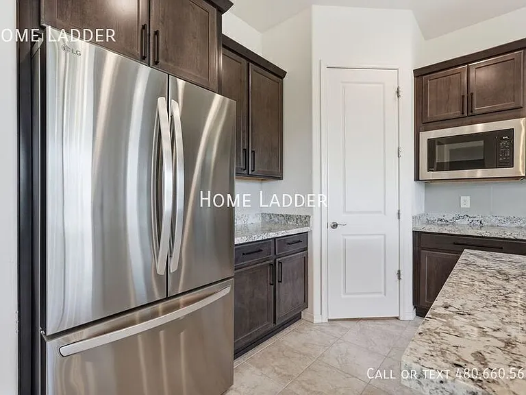 10812 E Tesla Ave — Photo 15