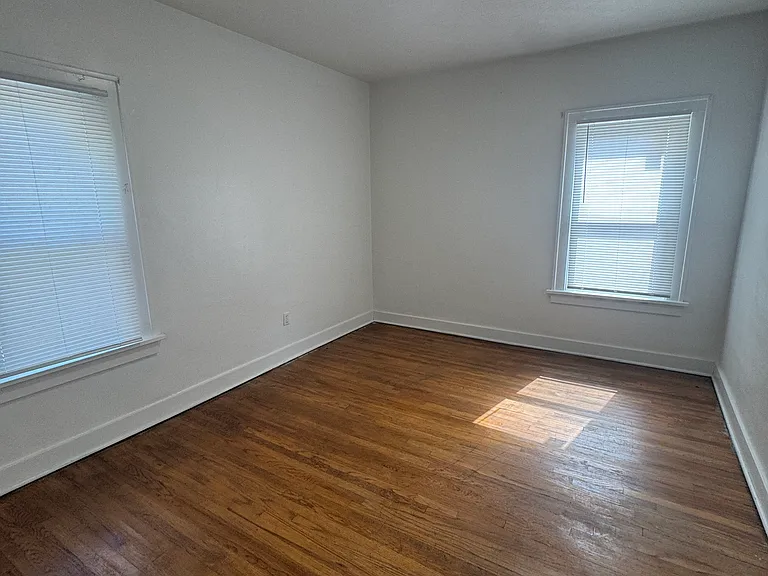 3542-3544 Homewood Ave #1 — Photo 8