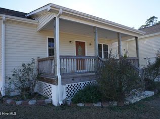 111 Red Drum Ln, Gloucester, NC 28528