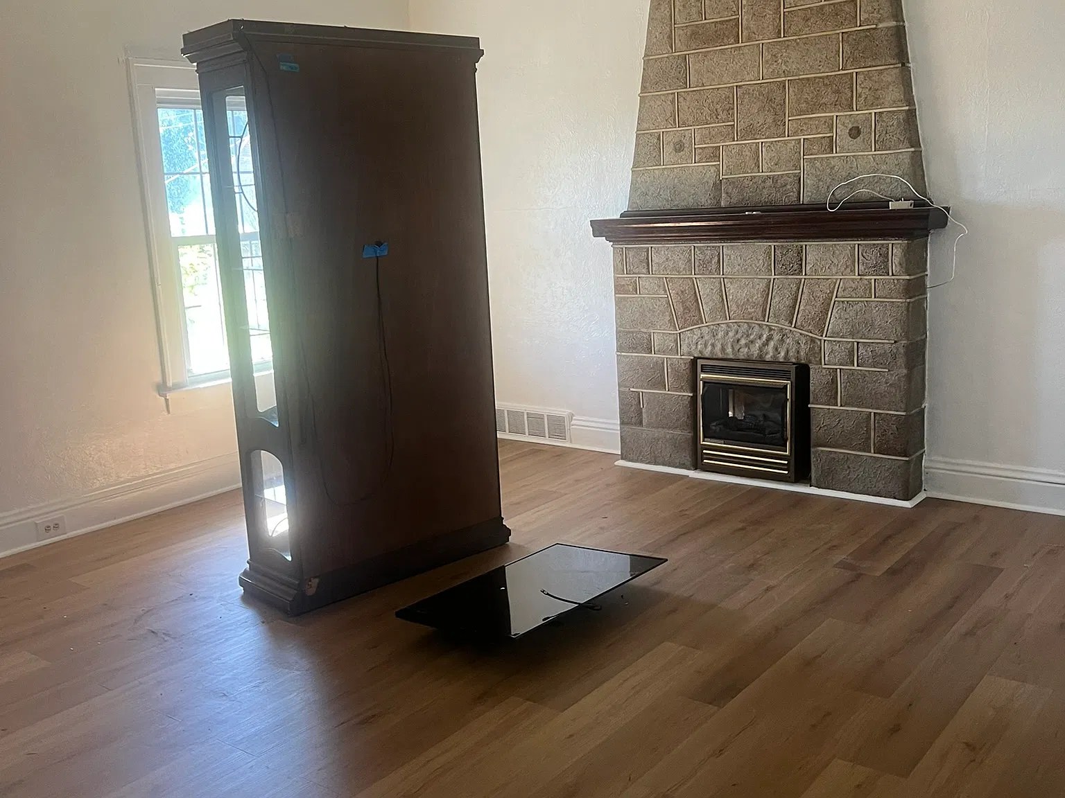2 bed, 800 sqft, $1,150 — Photo 2
