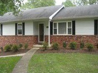 104 Adelphi Rd, Oak Ridge, TN 37830