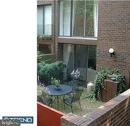 25 Saint James Ct #41 — Photo 2