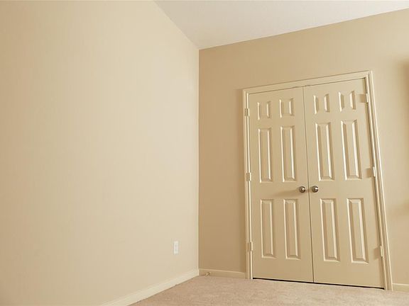 5th image of 27023 Crown Rock Dr