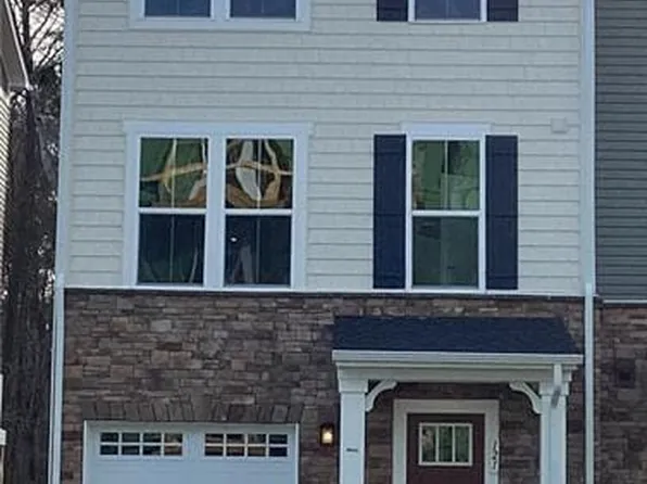 121 Big Woods Dr #20E, Poquoson, VA 23662
