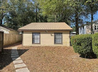 909A Mapoles St #A, Crestview, FL 32536